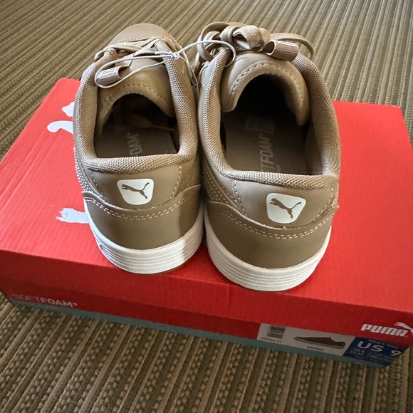 Puma Men's Beige Skate C Buck Sneakers. Size 9. New with box. - Picture 8 of 8